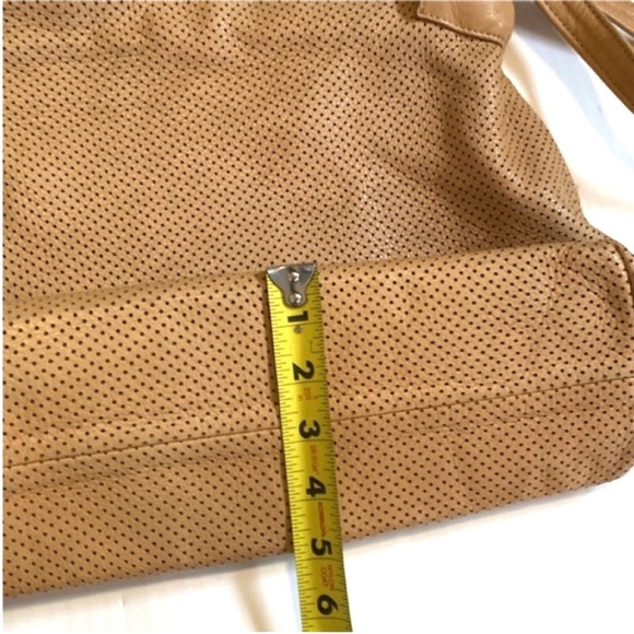 Carla Mancini Bag Tote Perforated Leather Shoulder Bag with pouch - Picture 16 of 16